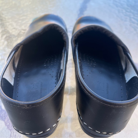 Sanite Black Danish Clogs - FINISH DESCRIPTION - Picture 11 of 16